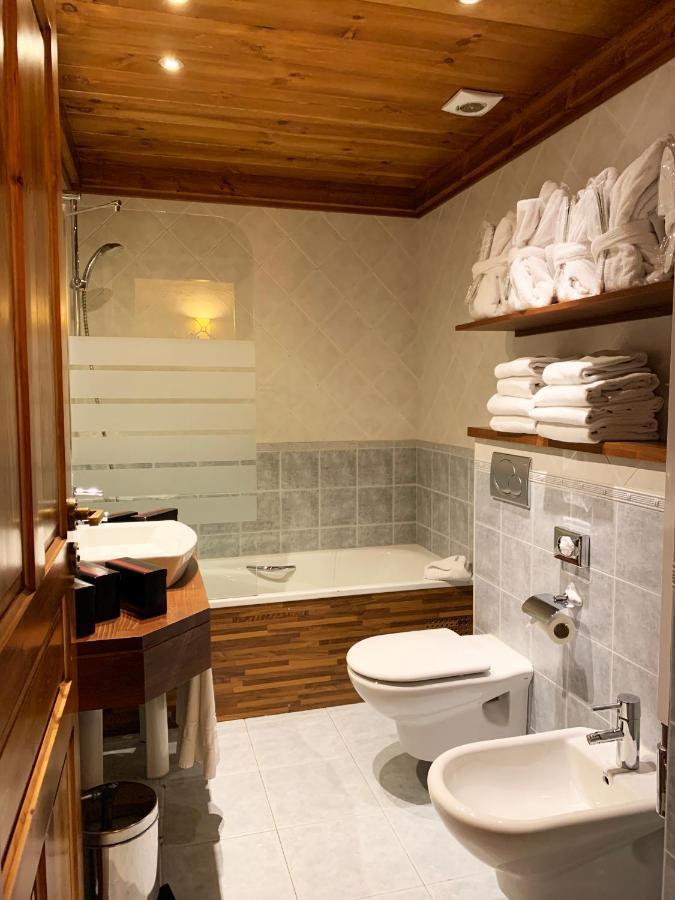 Apartaments Els Llacs Bordes d'Envalira Exterior photo